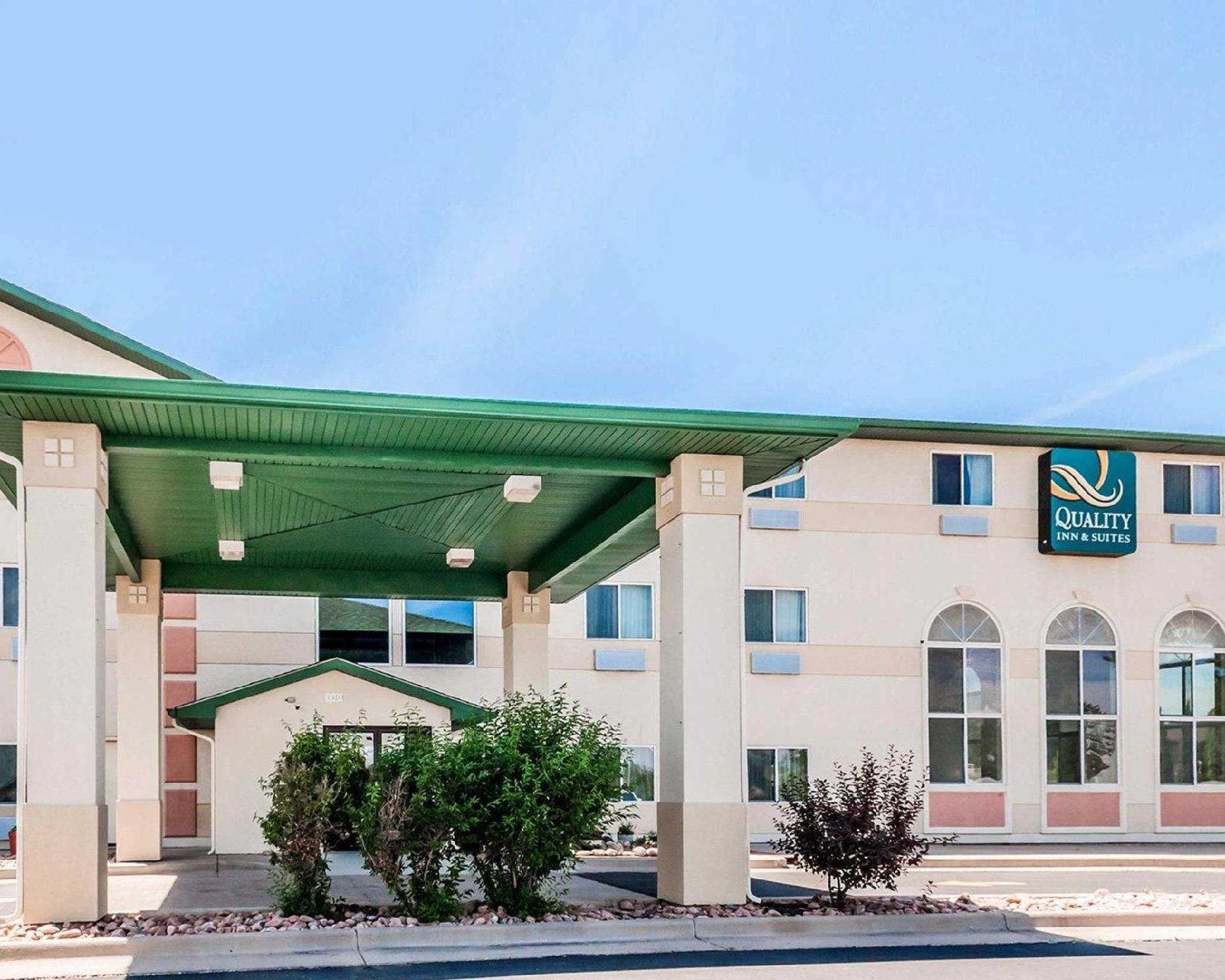 Comfort Inn & Suites Pueblo Extérieur photo