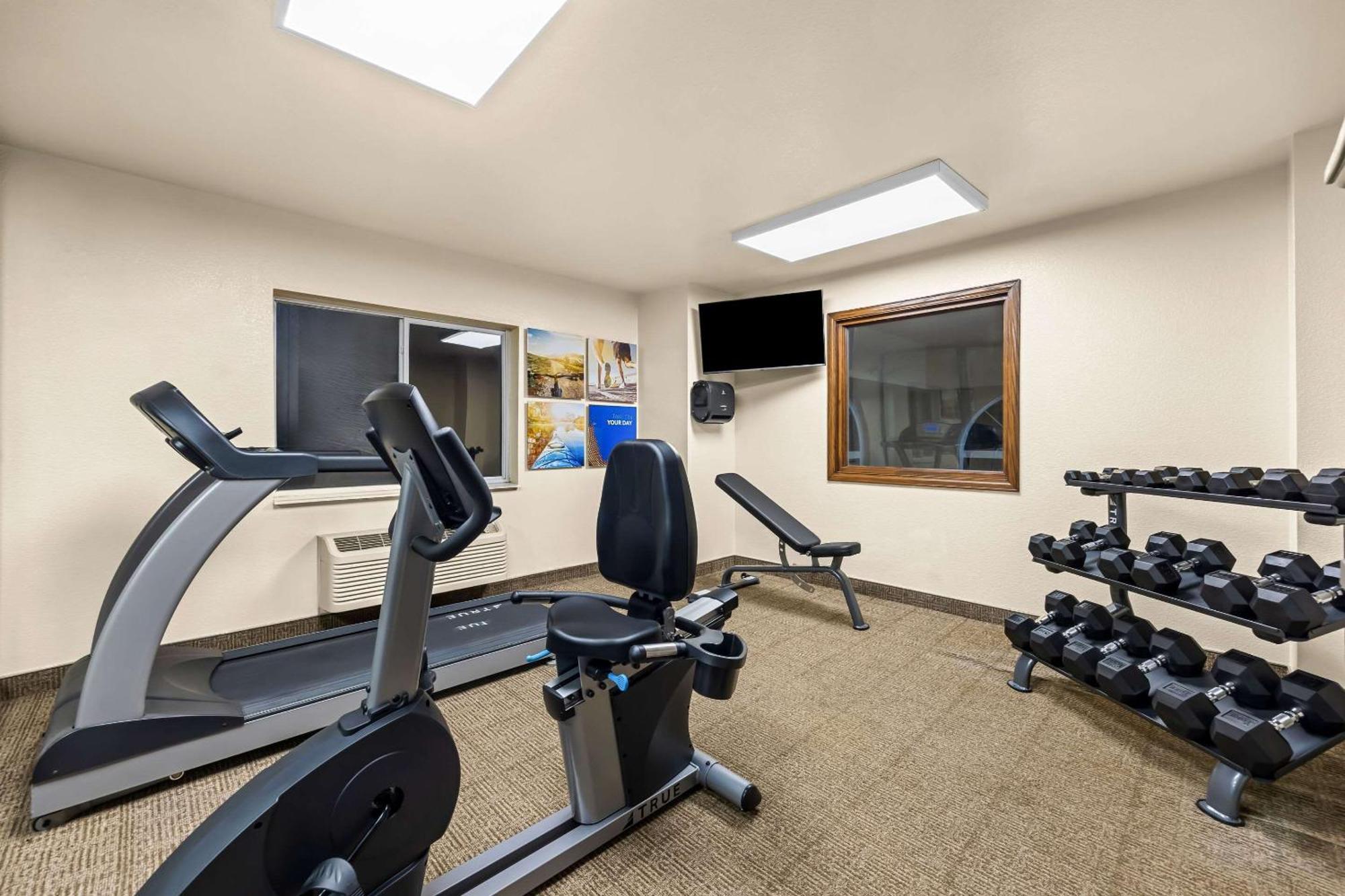 Comfort Inn & Suites Pueblo Extérieur photo